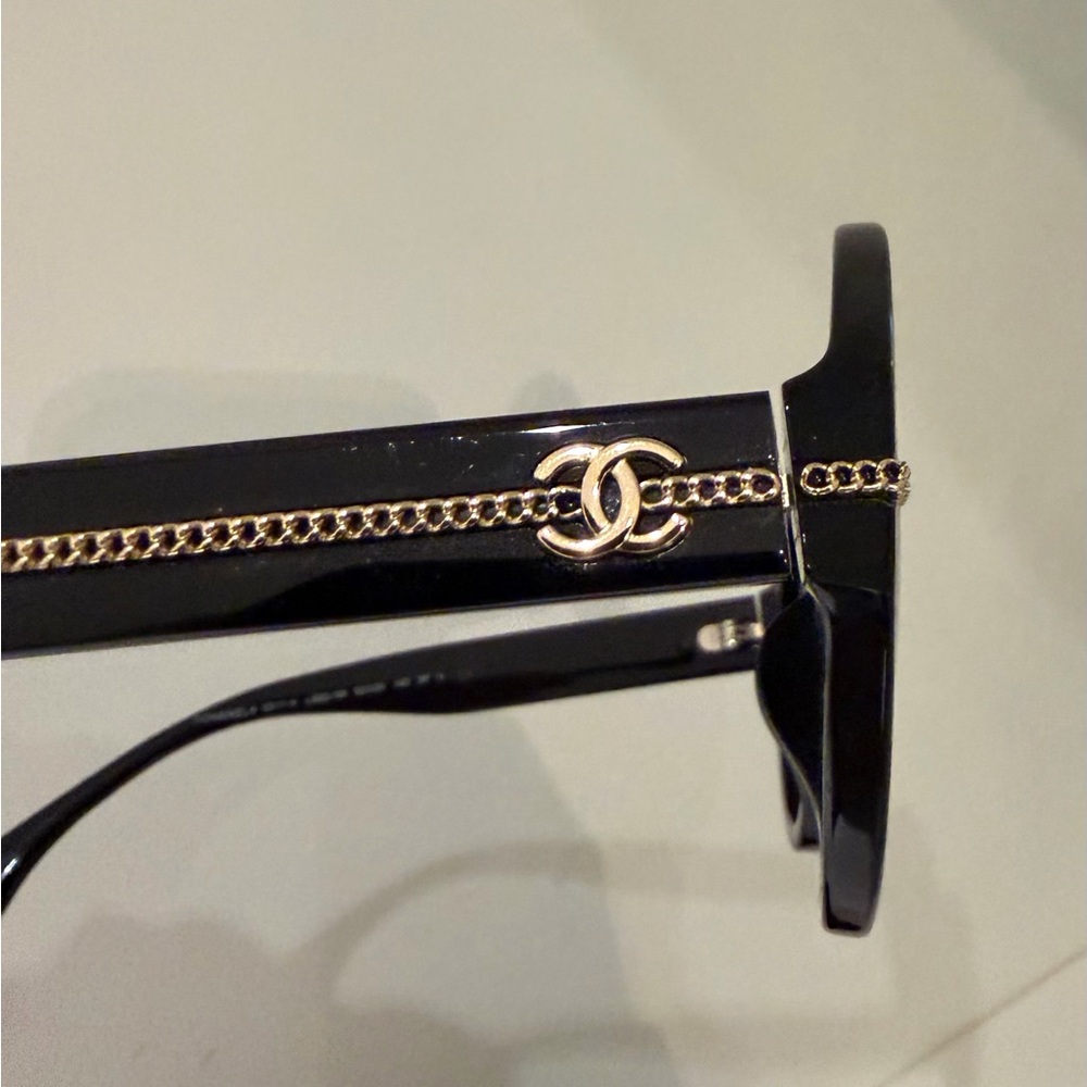 CHANEL Black Sunglasses with Gold Chain Detail - Picture 2 of 4